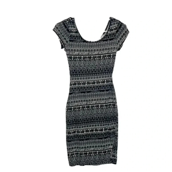 Boho mini dress criss cross open back small stretchy bodycon dress pattern - Picture 1 of 5